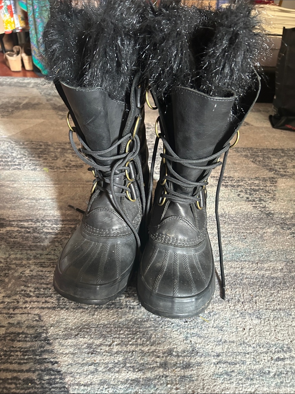 Sorel Black Faux-Fur Trim Lace-Up Winter Boots